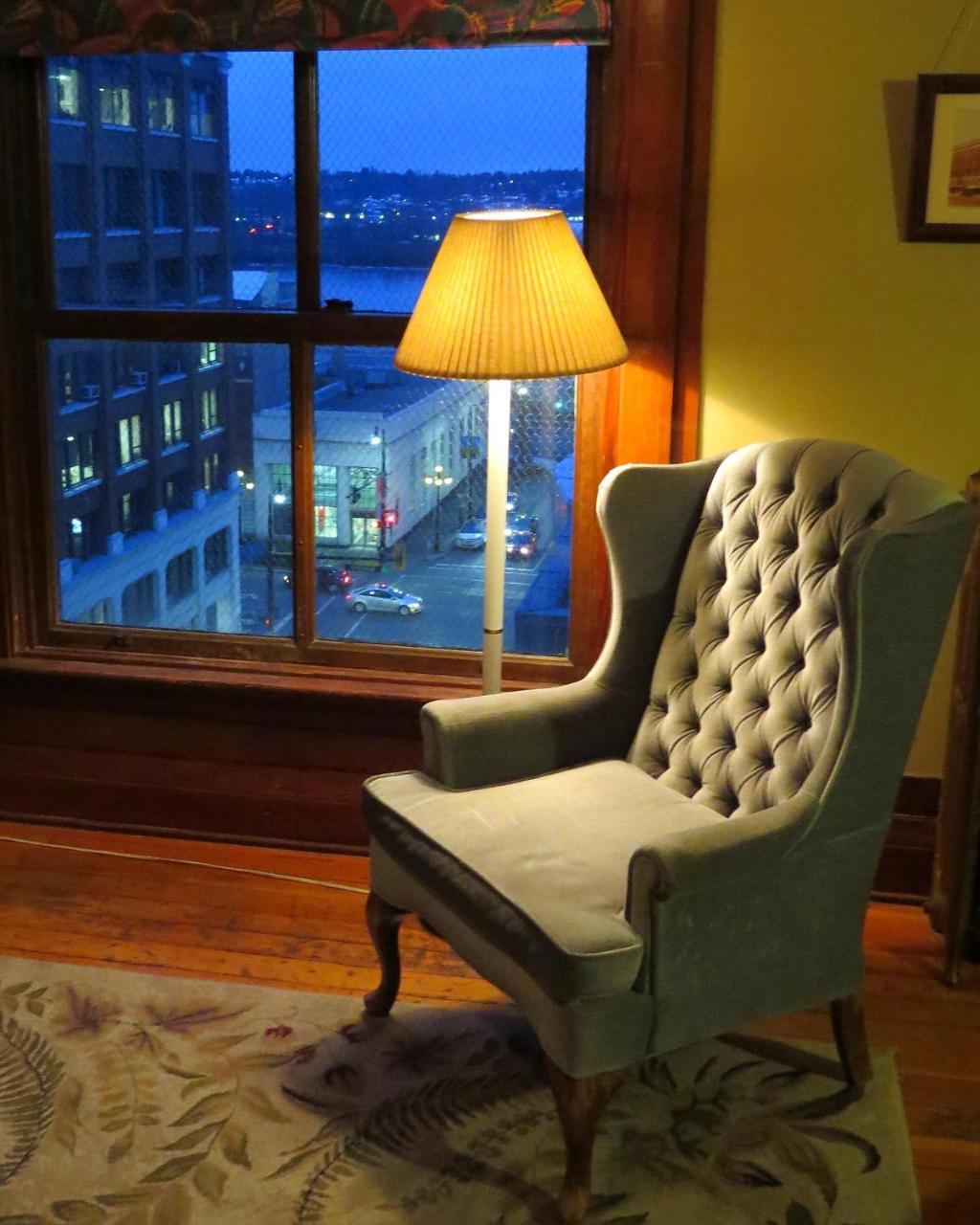 Arundel Mansions 3*