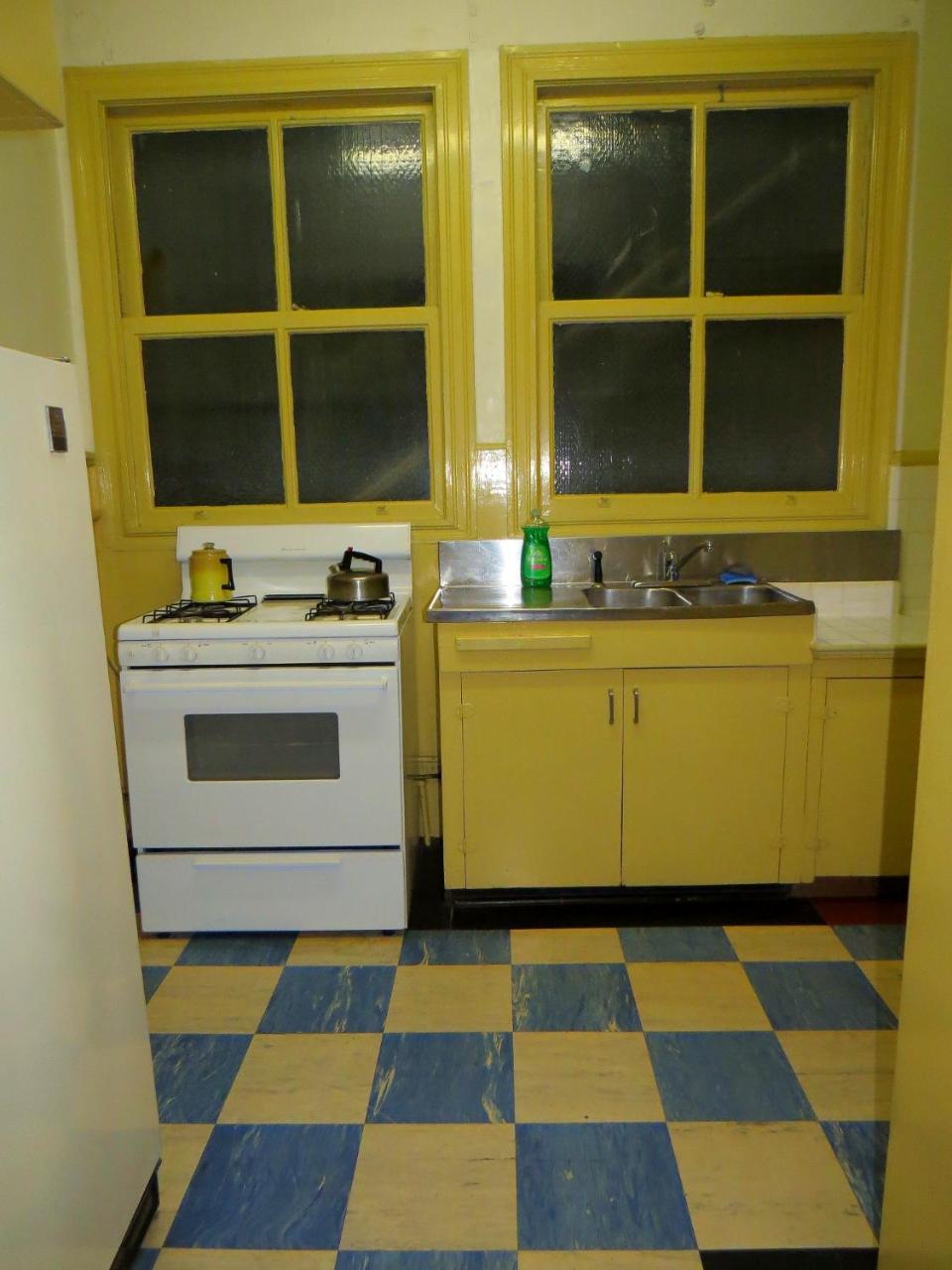 Arundel Mansions 3* New Westminster